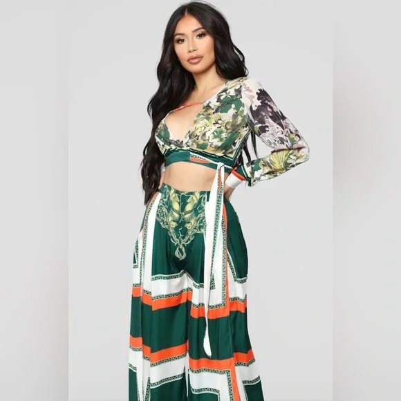 NWOT Fashion Nova Flower Vibes Wide Leg Pant Set matching long sleeve top Large - Picture 9 of 9